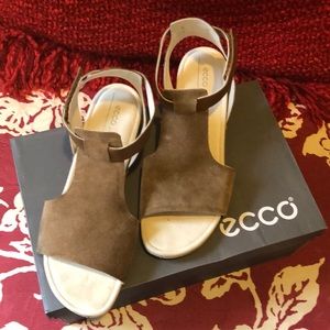 Ecco Gladiator Sandals EUC